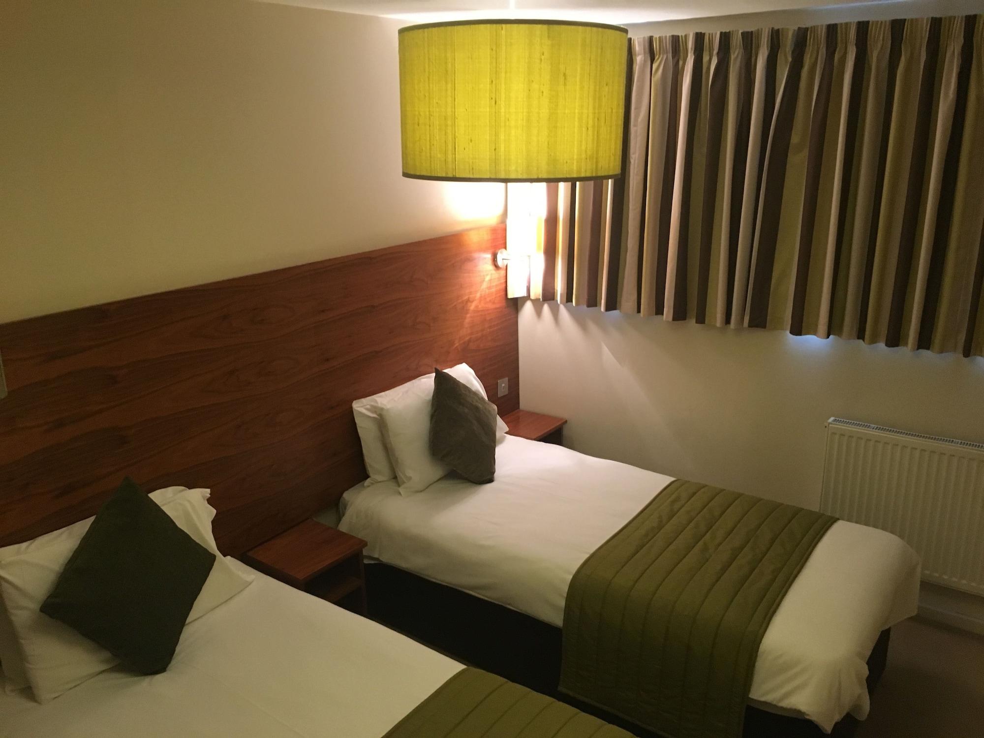 Stockwood Hotel - Luton Airport Buitenkant foto