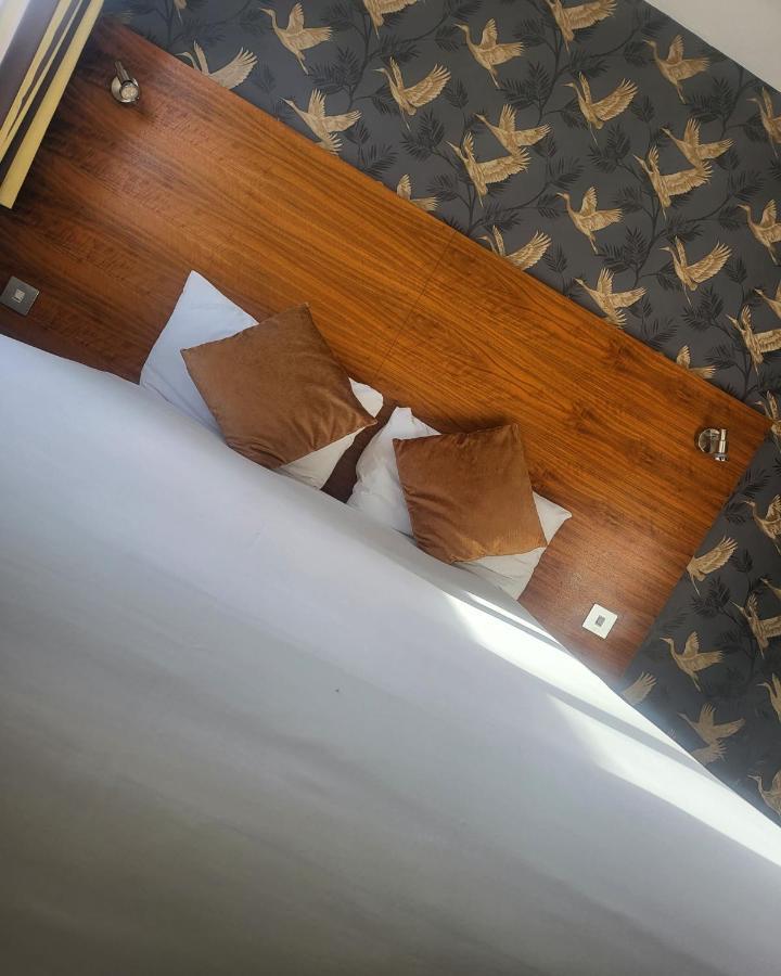Stockwood Hotel - Luton Airport Buitenkant foto