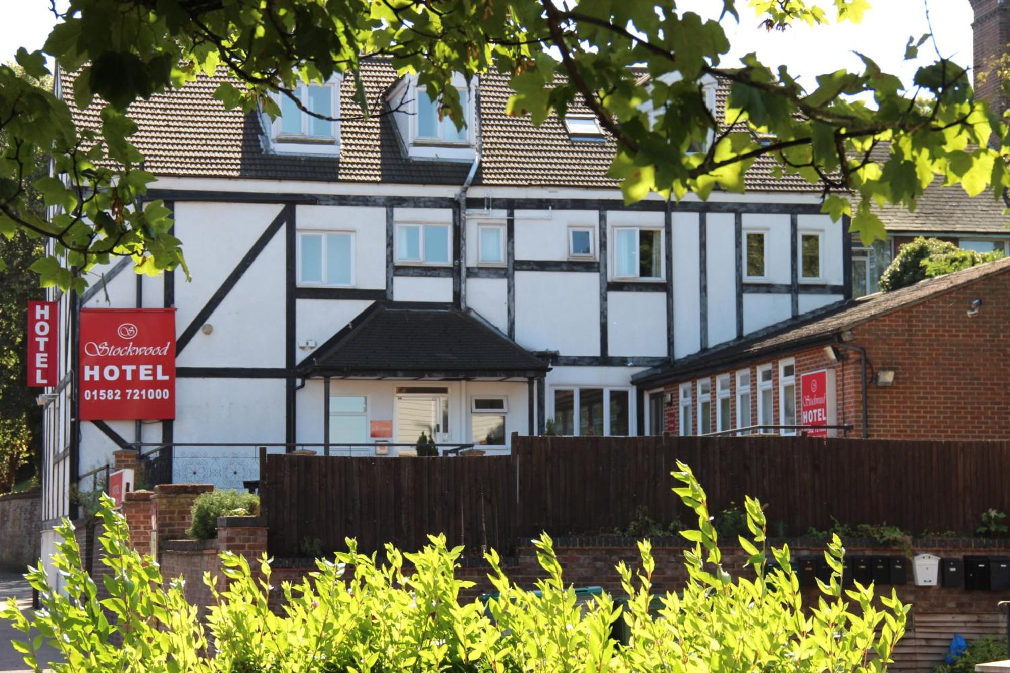 Stockwood Hotel - Luton Airport Buitenkant foto