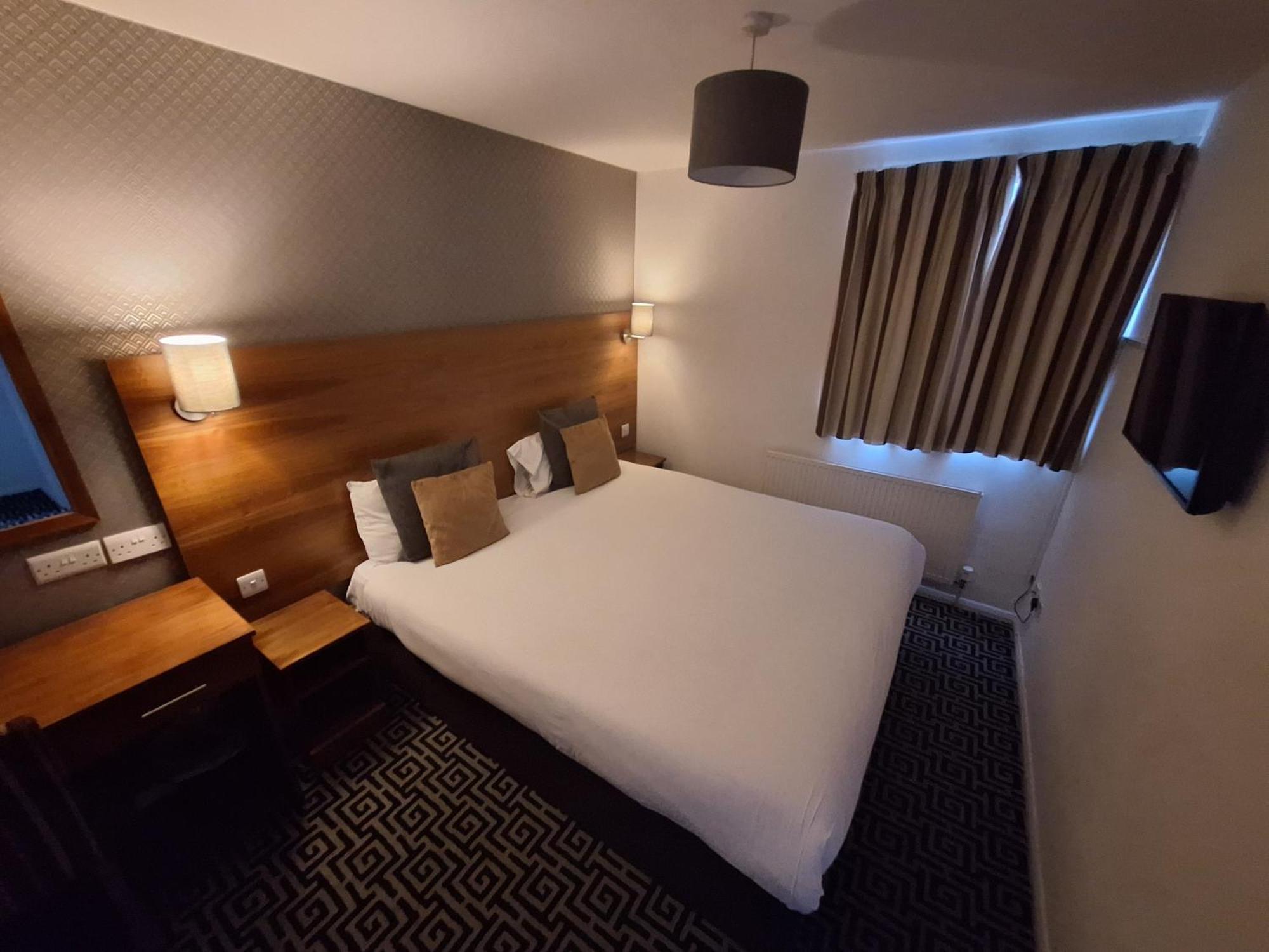 Stockwood Hotel - Luton Airport Buitenkant foto